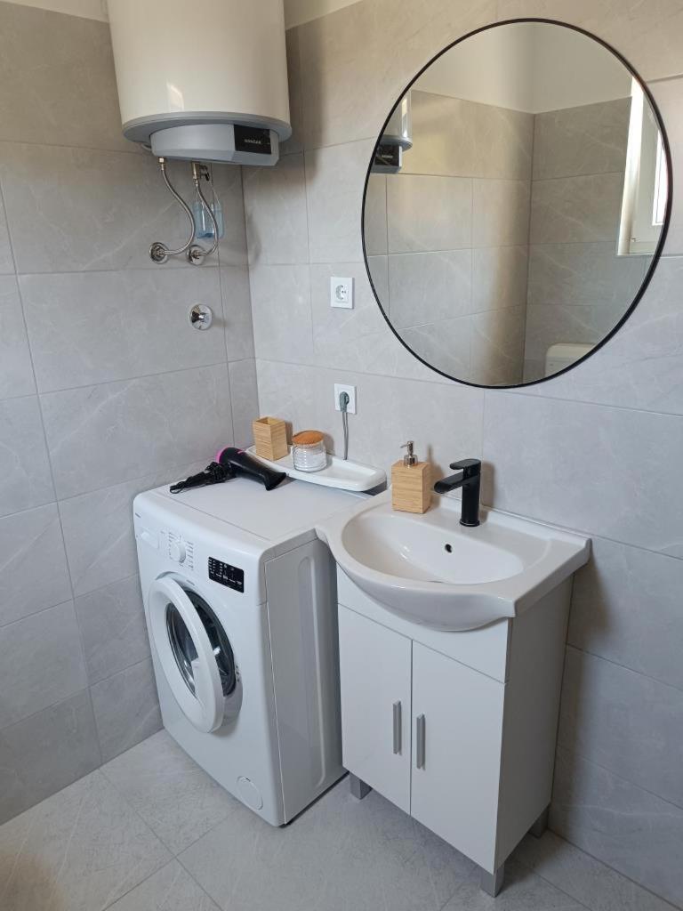 Apartment Dragana, Jezera, Island Murter Dış mekan fotoğraf